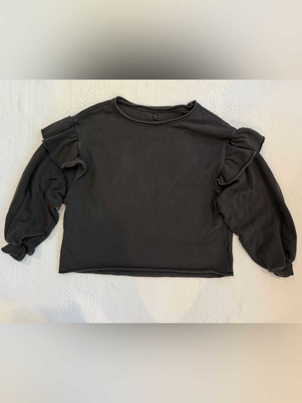 Aerie Charcoal Gray Sweatshirt Top with Ruffle Sleeves Women’s Size Small S